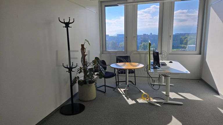 Espace de travail compact et design