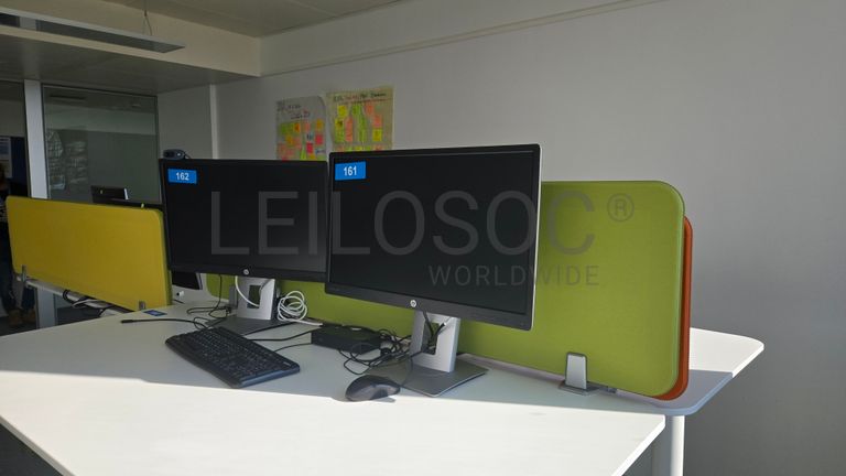 Ensemble de postes de travail électriques