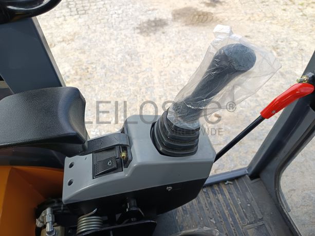 Mini Giratória Infront YFE20 · Ano 2023