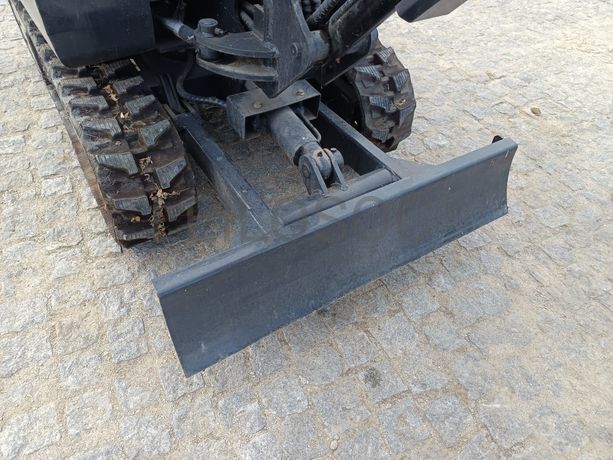 Mini Giratória Infront YFE20 · Ano 2023