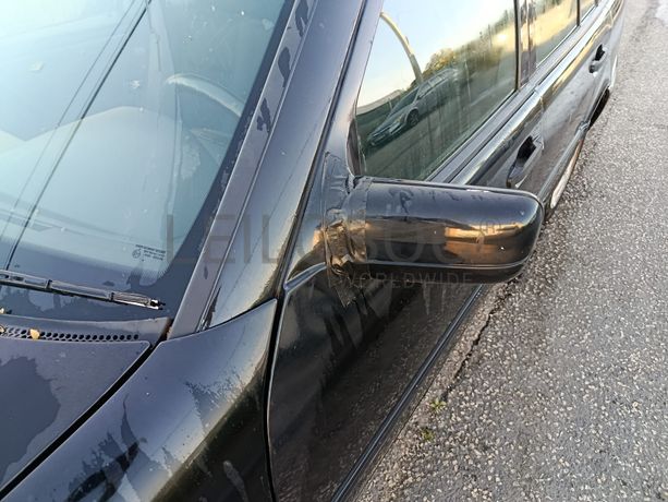 Mercedes-Benz C220 CDI · Ano 2000