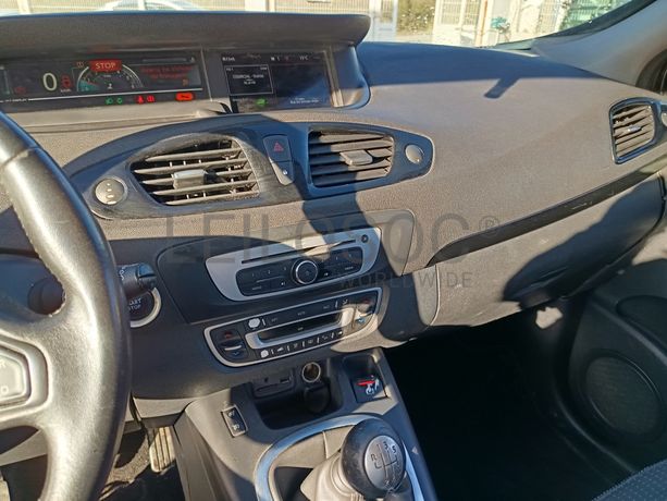 Renault Grand Scénic · Ano 2015