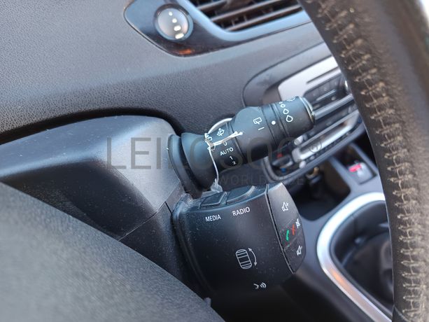 Renault Grand Scénic · Ano 2015