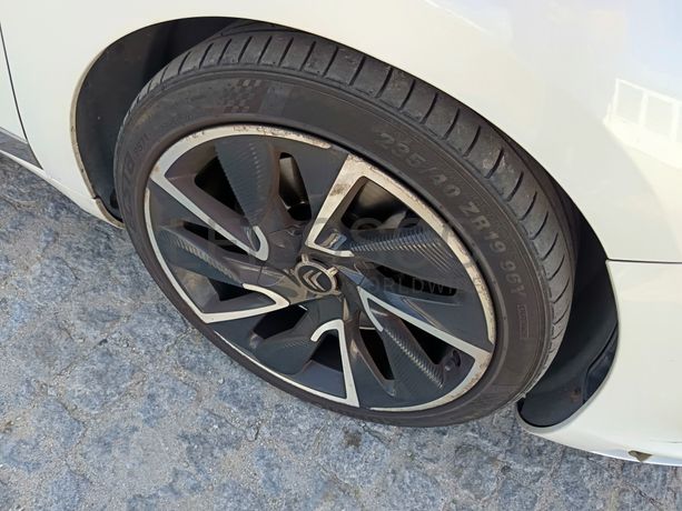 Citroën DS5 Hybrid 4 · Ano 2012