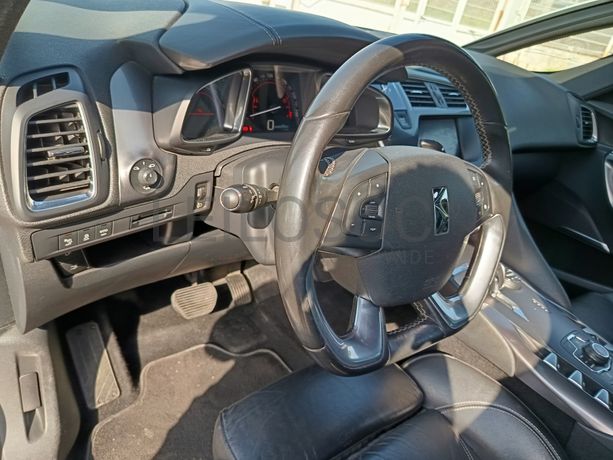 Citroën DS5 Hybrid 4 · Ano 2012
