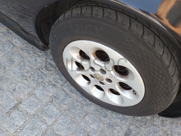 Alfa Romeo 1.9 JTD · Ano 2002