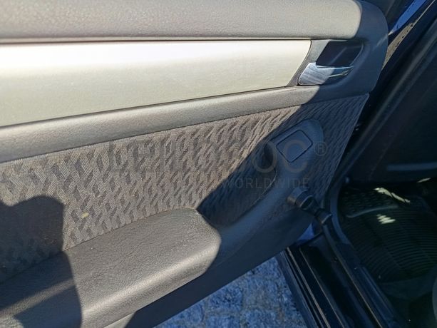 BMW 320d · Ano 2000