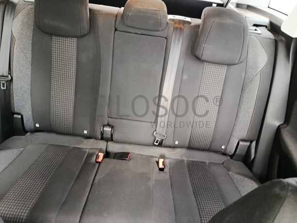 Peugeot 3008 1.5 Blue HDI · Ano 2019