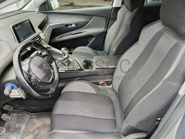 Peugeot 3008 1.5 Blue HDI · Ano 2019