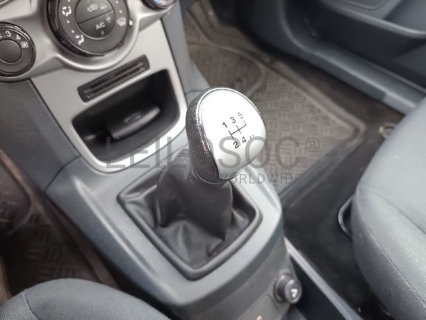 Ford Fiesta · Ano 2010