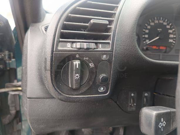 BMW 318 TDS · Ano 1996