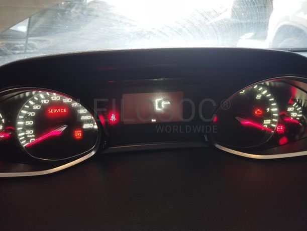 Peugeot 308 · Ano 2015