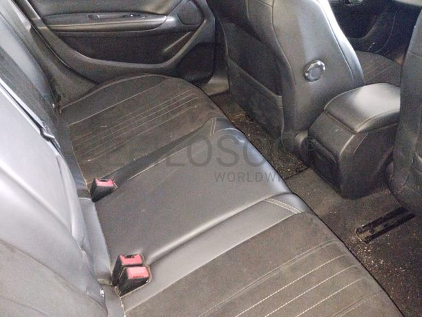 Peugeot 308 · Ano 2015