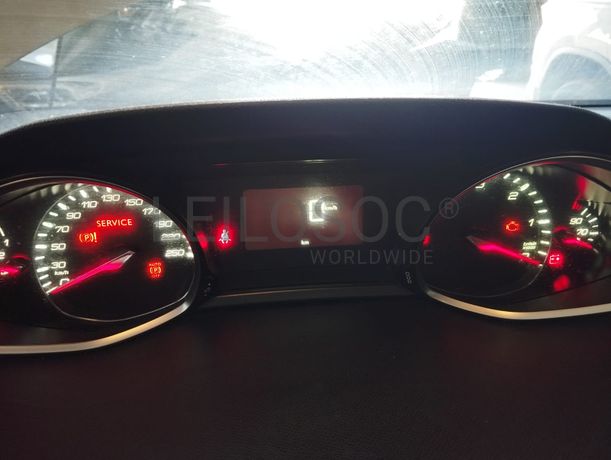 Peugeot 308 · Ano 2015