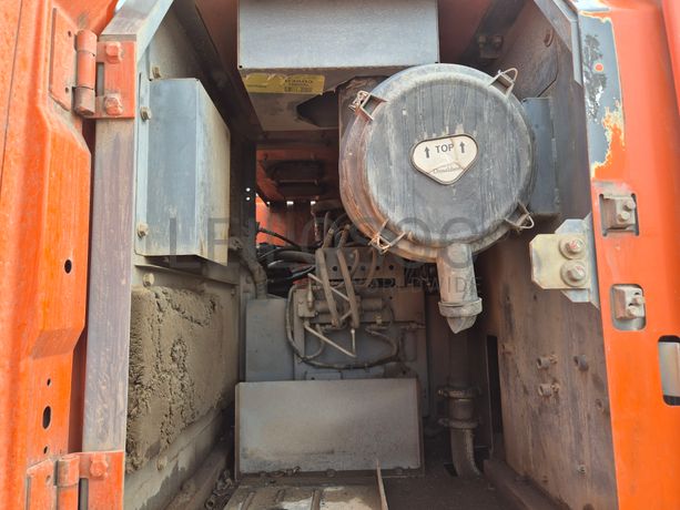 Giratória Hitachi · Ano 2008