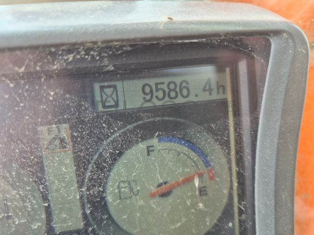 Giratória Hitachi · Ano 2008