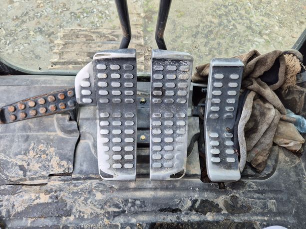 Giratória Hitachi · Ano 2008