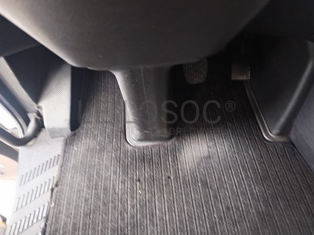 Mercedes-Benz 1845 · Ano 2014