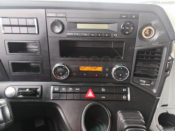 Mercedes-Benz 1845 · Ano 2014