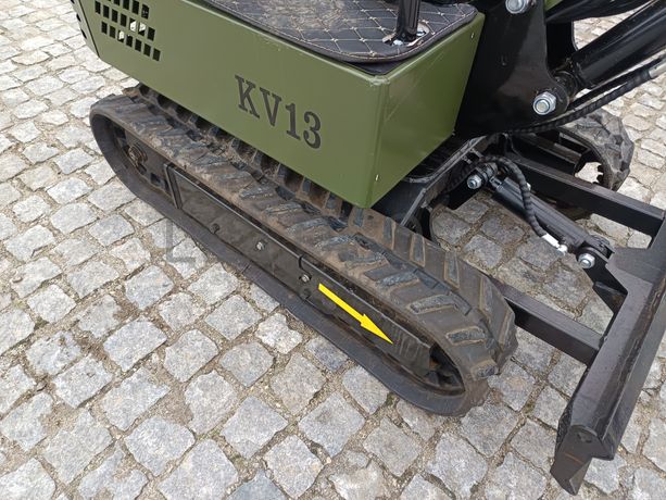 Mini Giratória Colt KV13 · Ano 2025