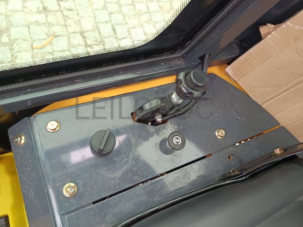 Mini Giratória Star Vox SV-ME12 · Ano 2025