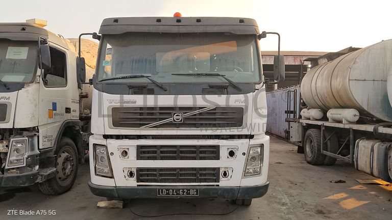 Camião Basculante 26 T (6*4) VOLVO FM400 6*4