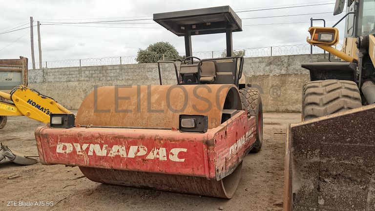 Cil. Auto-Prop. Vibrador Solos 15 T DYNAPAC CA 500 D