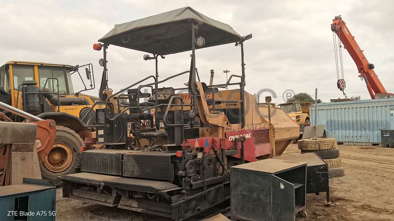 Espalhadoras-Acabadoras Asfalto 18 T DYNAPAC F 141 C