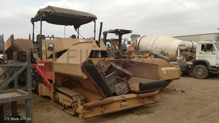 Espalhadoras-Acabadoras Asfalto 18 T DYNAPAC F 141 C (1)