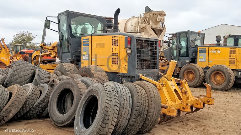 Motoniveladoras 15 T KOMATSU GD655-5