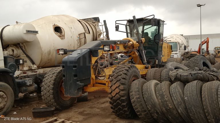 Motoniveladoras 15 T KOMATSU GD655-5
