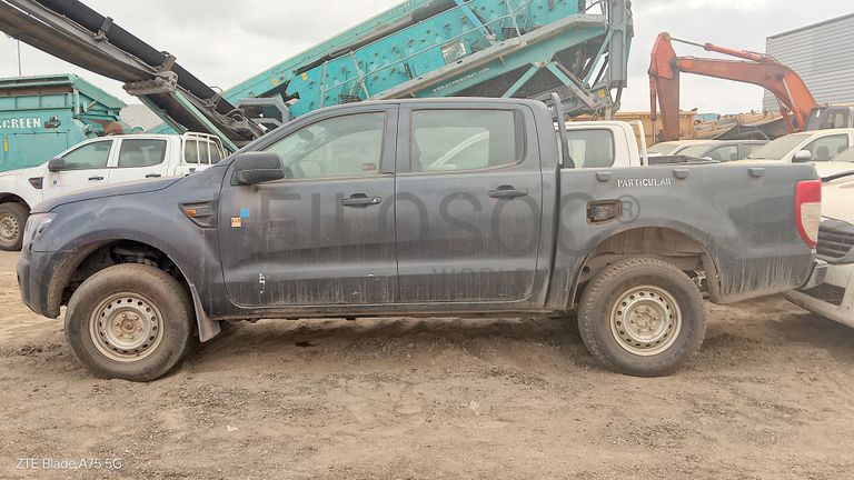 5 FORD RANGER, 1 FORD ESCAPE e 1 FORD FIGO