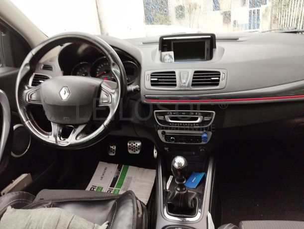 Renault Megane 3 Sport Tourer 1.5 DCi · Ano 2012