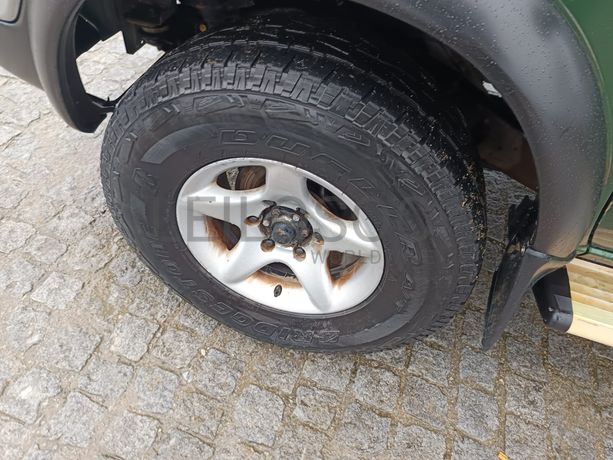 Nissan Pick UP 2.5 TD 4WD · Ano 2000