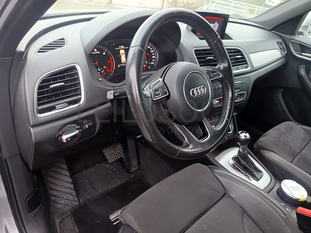 Audi Q3 2.0 TDI Sport · Ano 2017