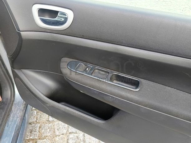 Peugeot 307 · Ano 2006