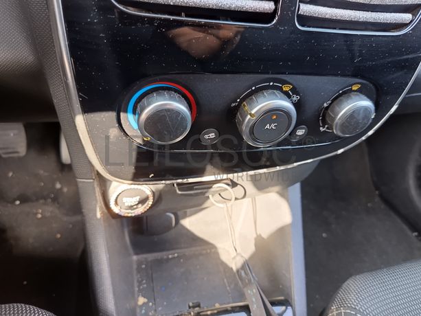 Renault Clio · Ano 2015