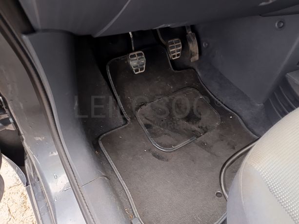 Mitsubishi Colt · Ano 2007