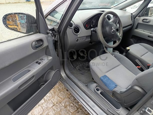 Mitsubishi Colt · Ano 2007