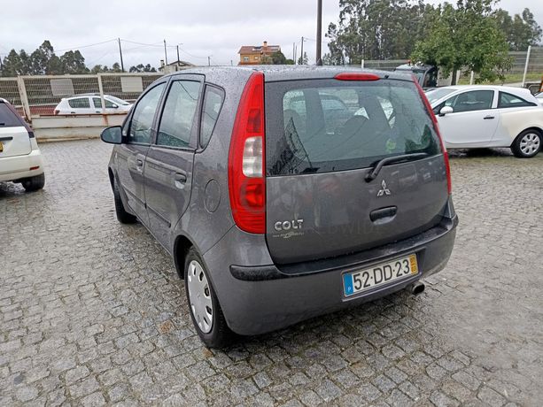 Mitsubishi Colt · Ano 2007