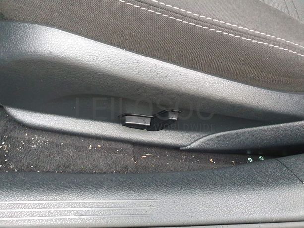 Mercedes-Benz C220 · Ano 2016