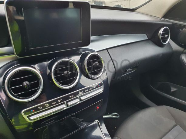 Mercedes-Benz C220 · Ano 2016
