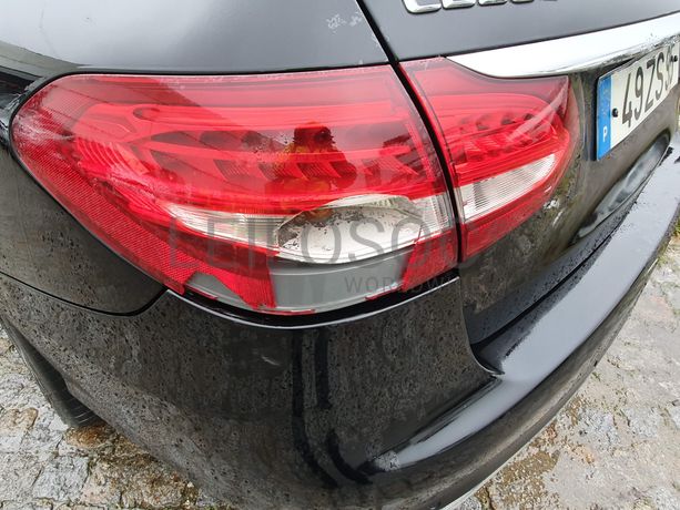 Mercedes-Benz C220 · Ano 2016