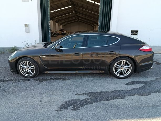 Porsche Panamera S HYBRID · Ano 2012