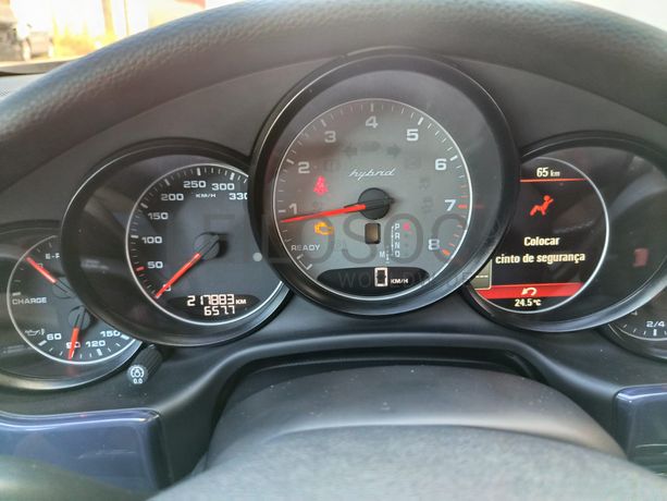 Porsche Panamera S HYBRID · Ano 2012