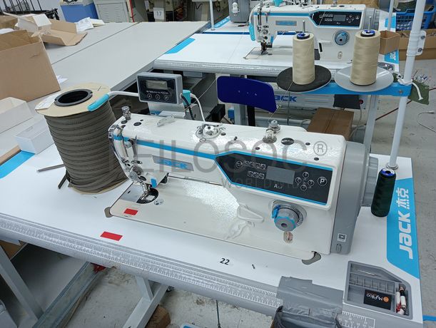 Equipamentos para a Indústria Têxtil · Escritório