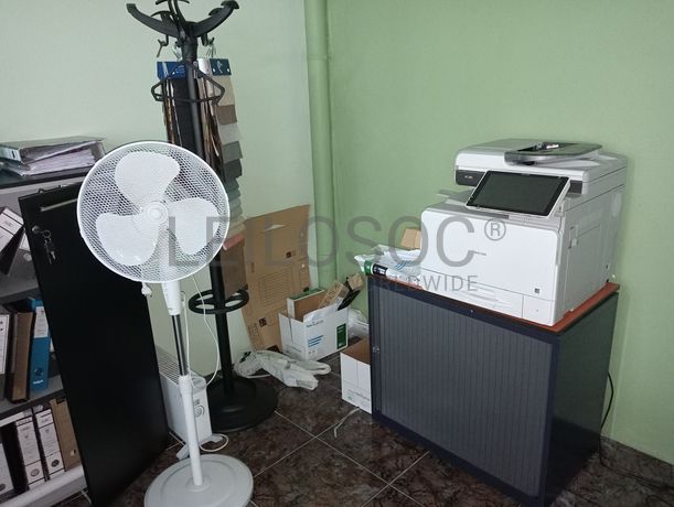 Equipamentos para a Indústria Têxtil · Escritório