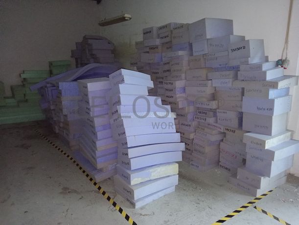 Equipamentos para a Indústria Têxtil · Escritório