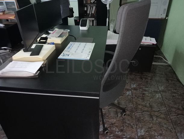 Equipamentos para a Indústria Têxtil · Escritório