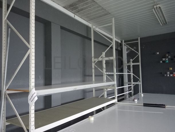 Equipamentos para a Indústria Têxtil · Escritório